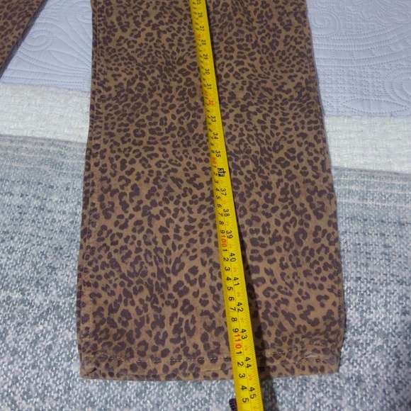 Zara Animal Print TRF Relaxed Fit jeans with High waist - Picture 10 of 12
